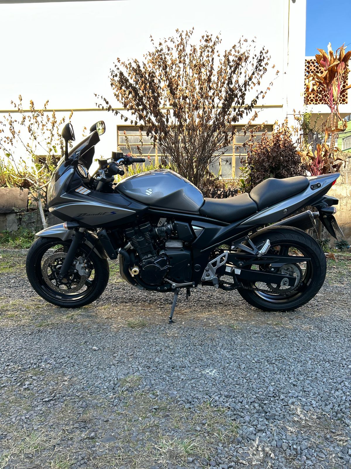 SUZUKI BANDIT 650 S 2011