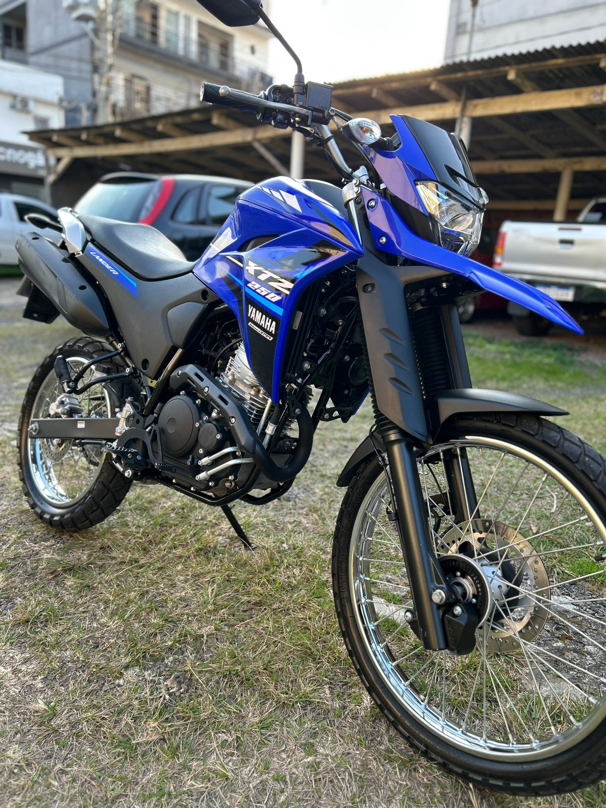 YAMAHA XTZ 250 LANDER 2024