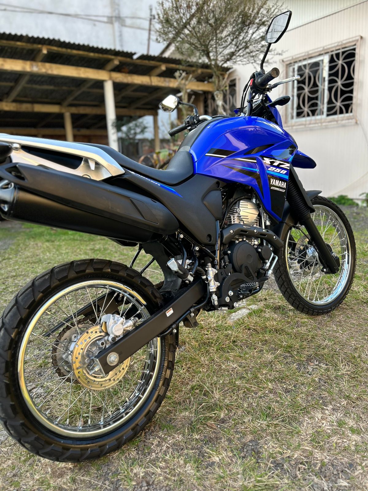 YAMAHA XTZ 250 LANDER 2024